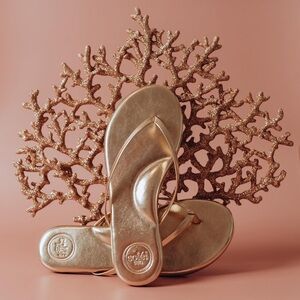 Soléi Sea INDIE GOLD Flip Flops size 7 EUR 38 NWOT